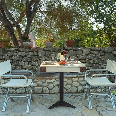 Milos Traditional Windmill Holiday home Mougkelatika
