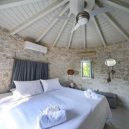 Milos Traditional Windmill Holiday home
