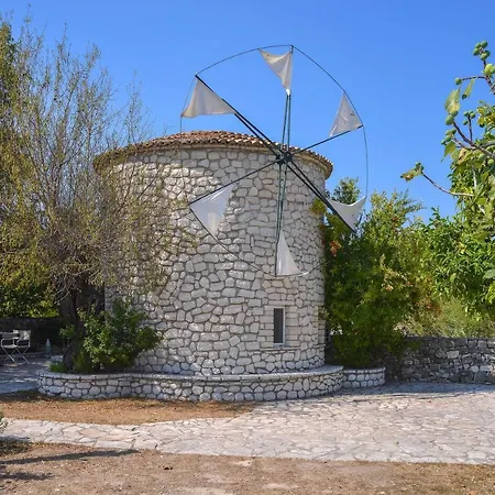 Milos Traditional Windmill * Mougkelatika