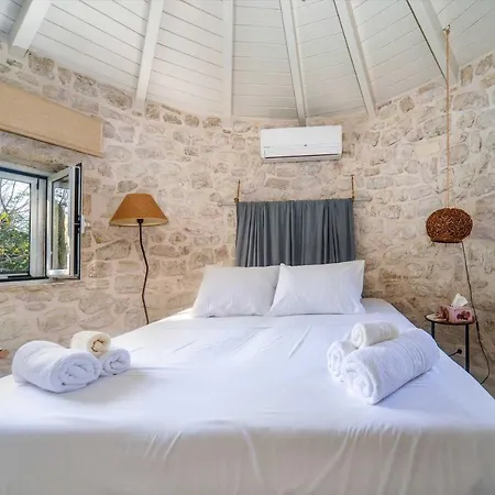 Дом отдыха Milos Traditional Windmill *