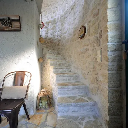 Milos Traditional Windmill * Mougkelatika