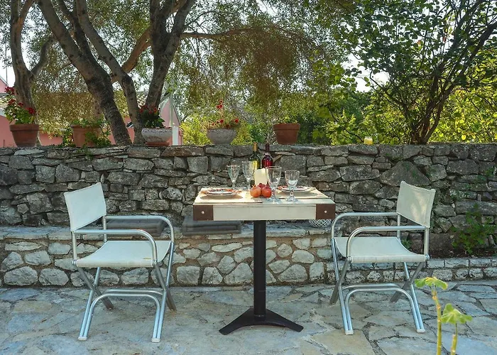 Milos Traditional Windmill Vakantiehuis Mougkelatika